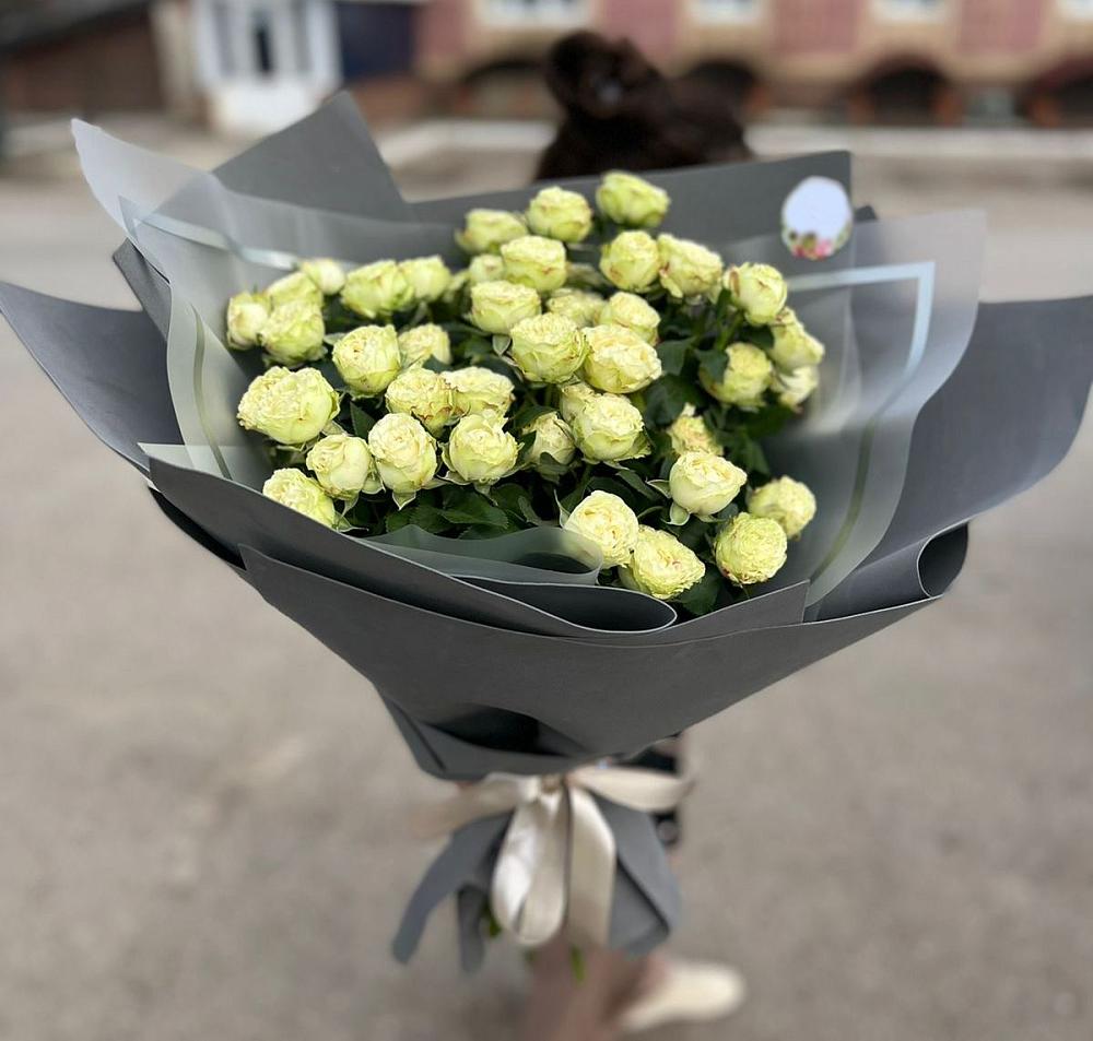 Белые кустовые розы Солинеро в Новоалександровске Букет Белые кустовые розы Солинеро в Новоалександровске