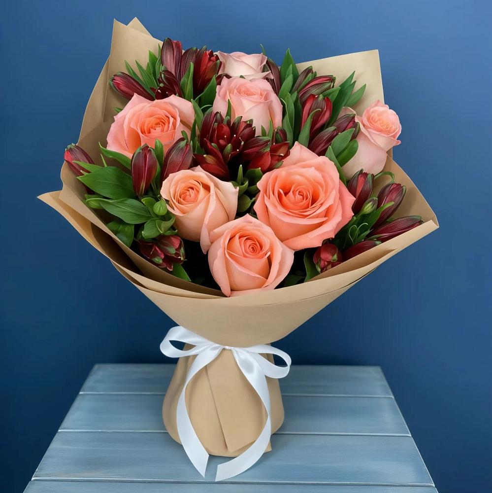 Букет цветов из: Розы и Альстромерии в Новоалександровске