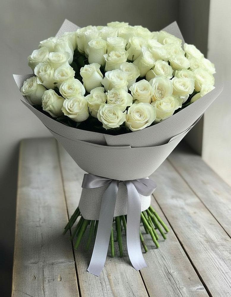Букет 35 Белых роз в Новоалександровске