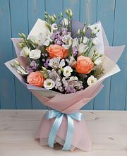 Букет цветов из:  Лизиантусы, Розы, Альстромерии и Гипсофила #REPLACE_PRED# Новоалександровске