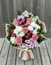 Букет цветов из:  Альстромерии, Гвоздики, Розы и Хризантемы в Новоалександровске