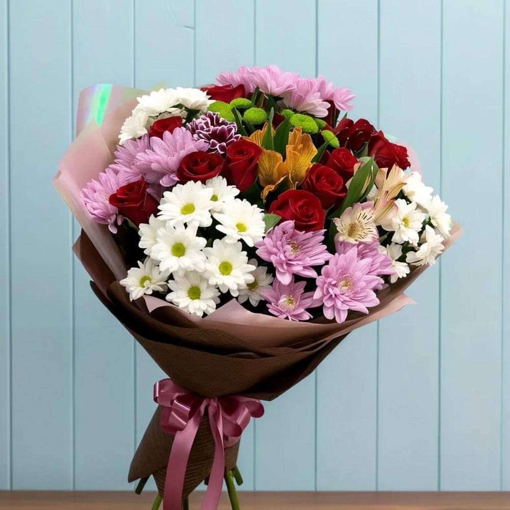 Букет цветов из: Розы, Хризантемы и Альстромерии в Новоалександровске