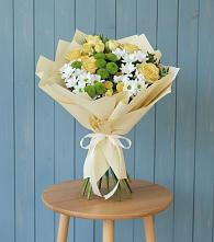 Букет цветов из:  Хризантемы и Розы в Новоалександровске