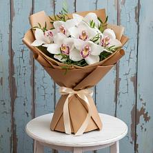 Букет цветов из:  Орхидеи и Розы в Новоалександровске
